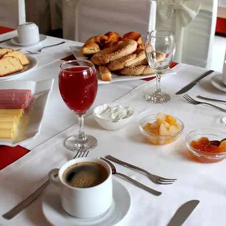 Hotel Famissi Eden 4*