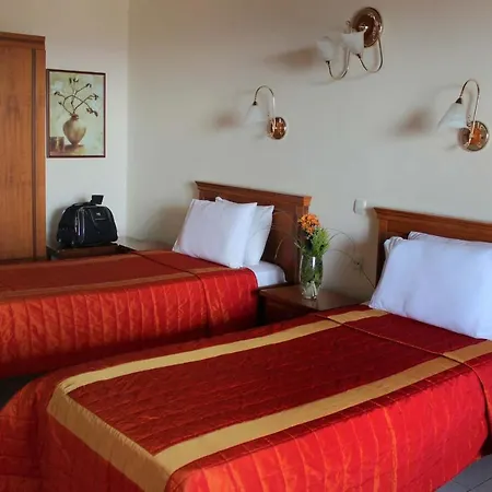 Famissi Eden Hotel 4*