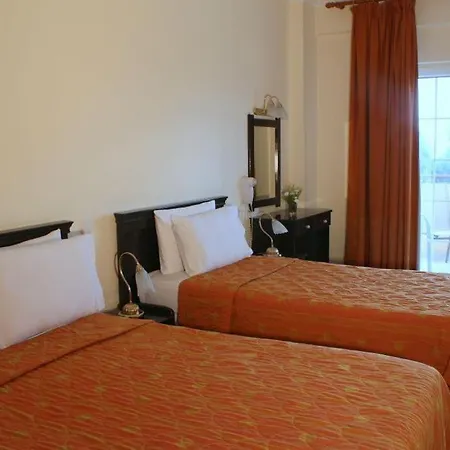 Hotel Famissi Eden