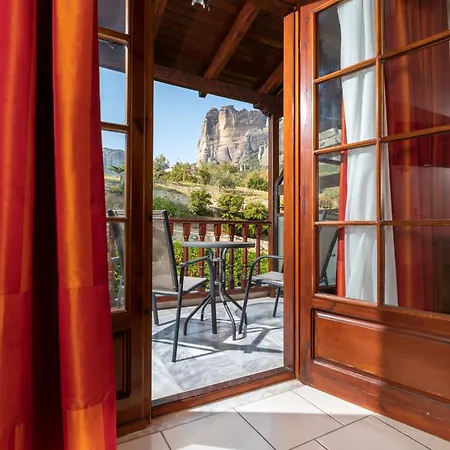 Hotel Famissi Eden
